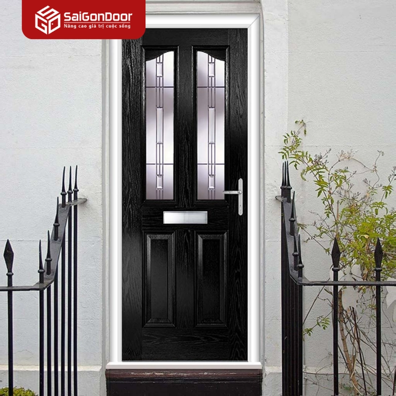 Đặc điểm kỹ thuật và cấu tạo ưu việt của dòng cửa composite đen tại Sài Gòn Door