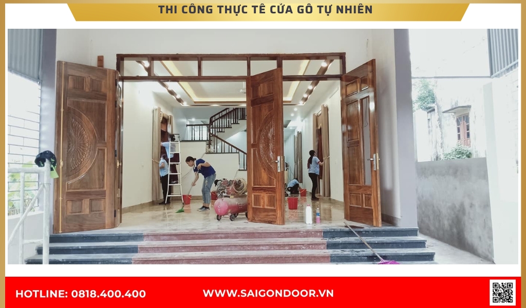 Hình ảnh thi công thực tế về cửa gỗ tự nhiên Sóc Trăng