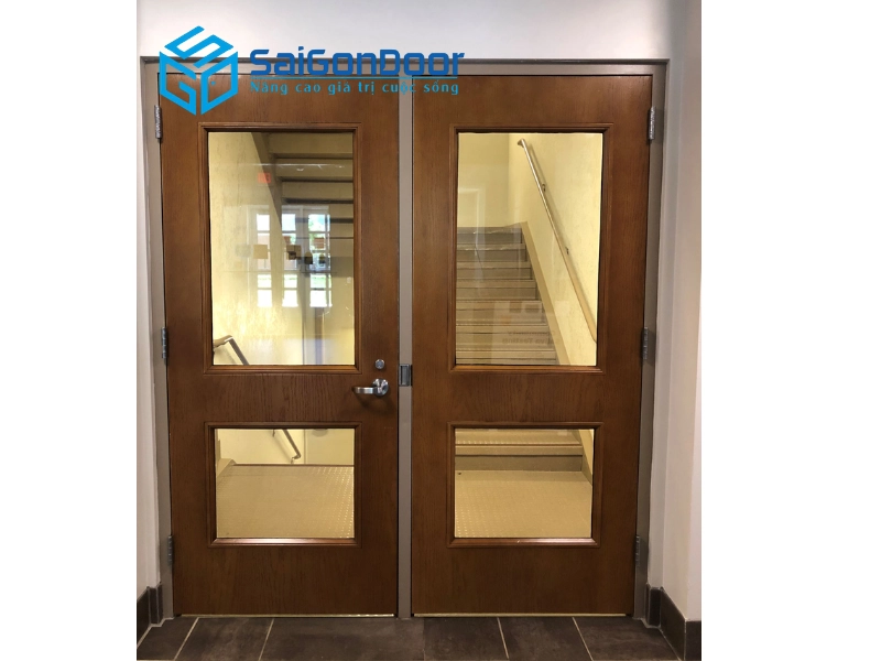 Những ưu điểm vượt trội của cửa nhựa lõi thép vân gỗ so với cửa gỗ tự nhiên