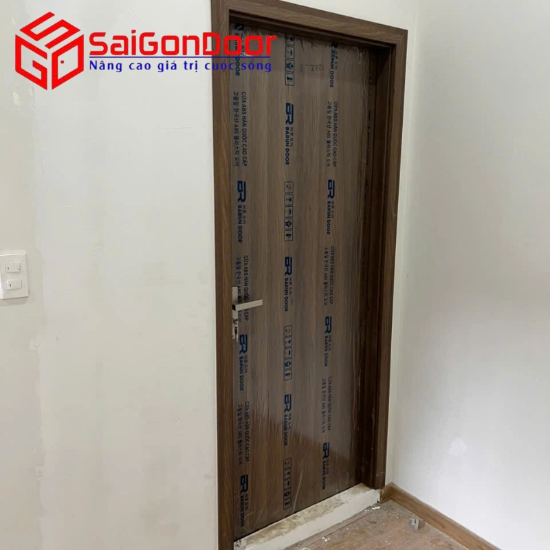 Công trình thi công cửa nhà ở phường Cái Khế Cần Thơ