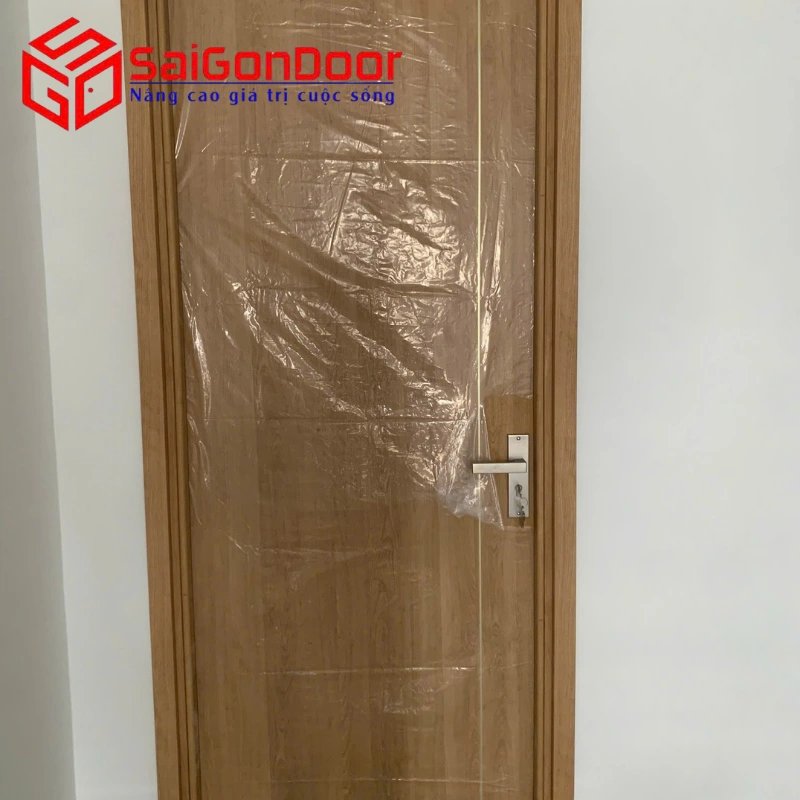 Thi công lắp đặt cửa chung cư tại phường Tân Bình Bình Phước