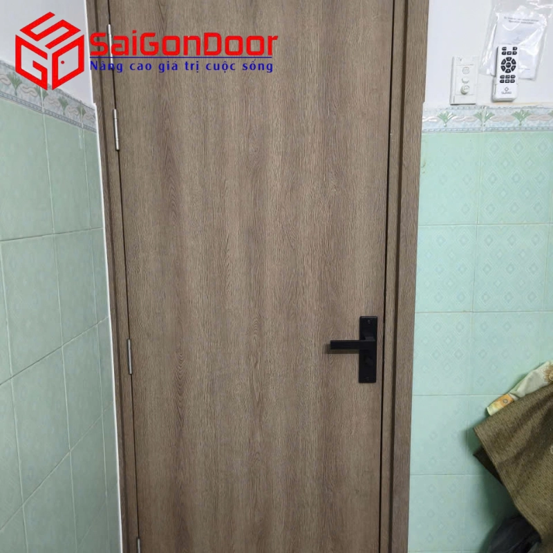 Cửa MDF nào cũng giống nhau" - Giải pháp vật liệu phù hợp từng vị trí