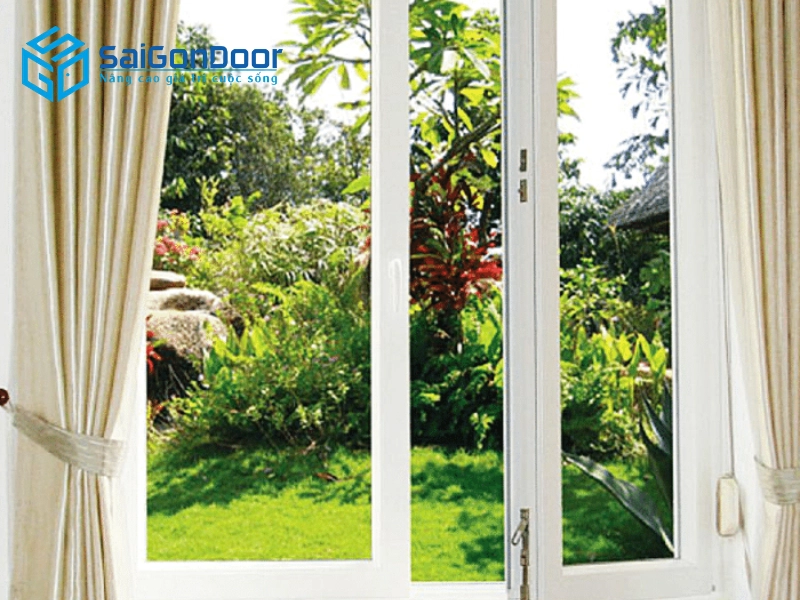 Cửa nhựa lõi thép UW-03