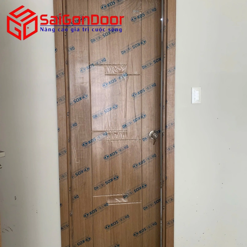 Thi công lắp đặt cửa nhựa ABS tại Phú Tân Bến Tre