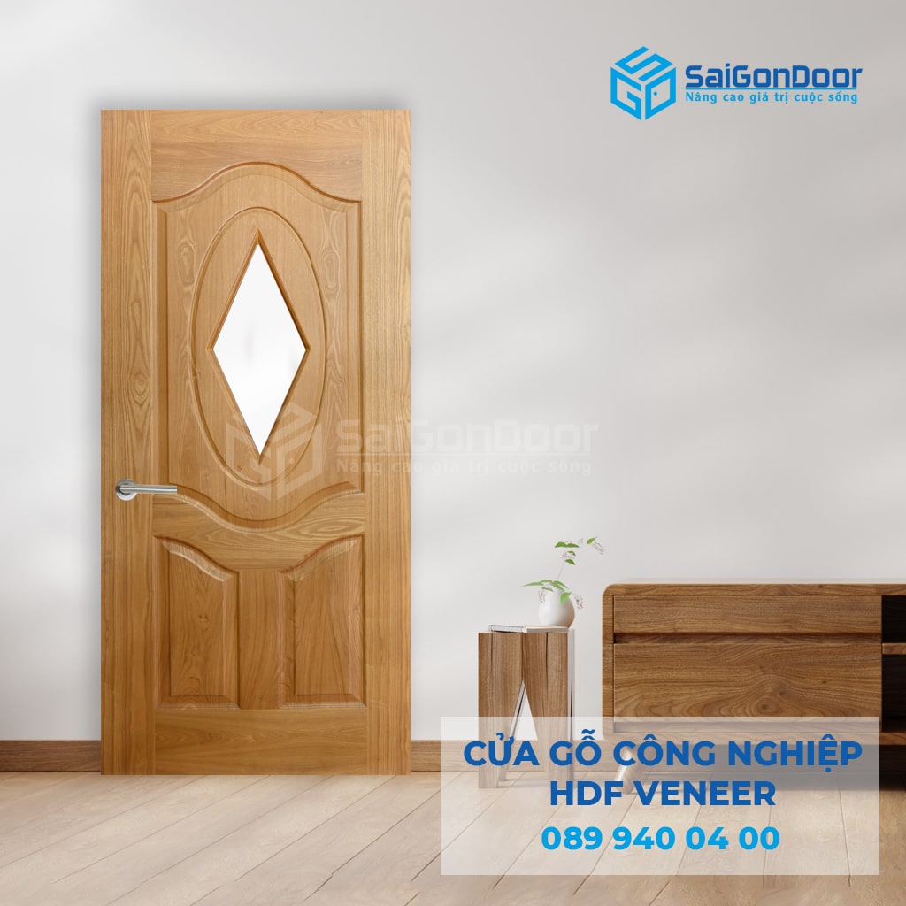 Cua go HDF veneer 3AG1 oak