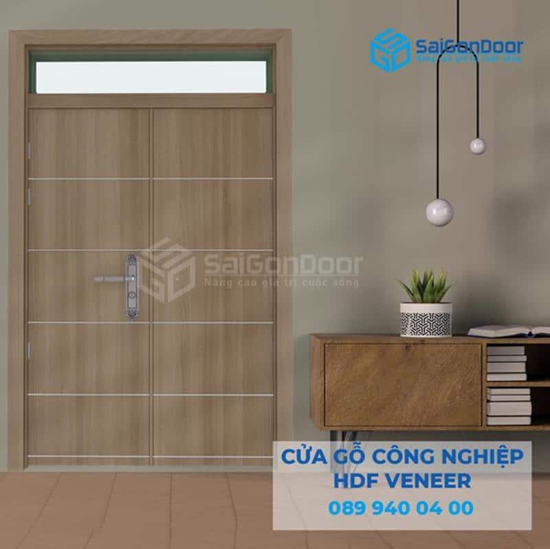 Cửa gỗ cao cấp 2 cánh hoa văn họa tiết cổ điển tại saigondoor