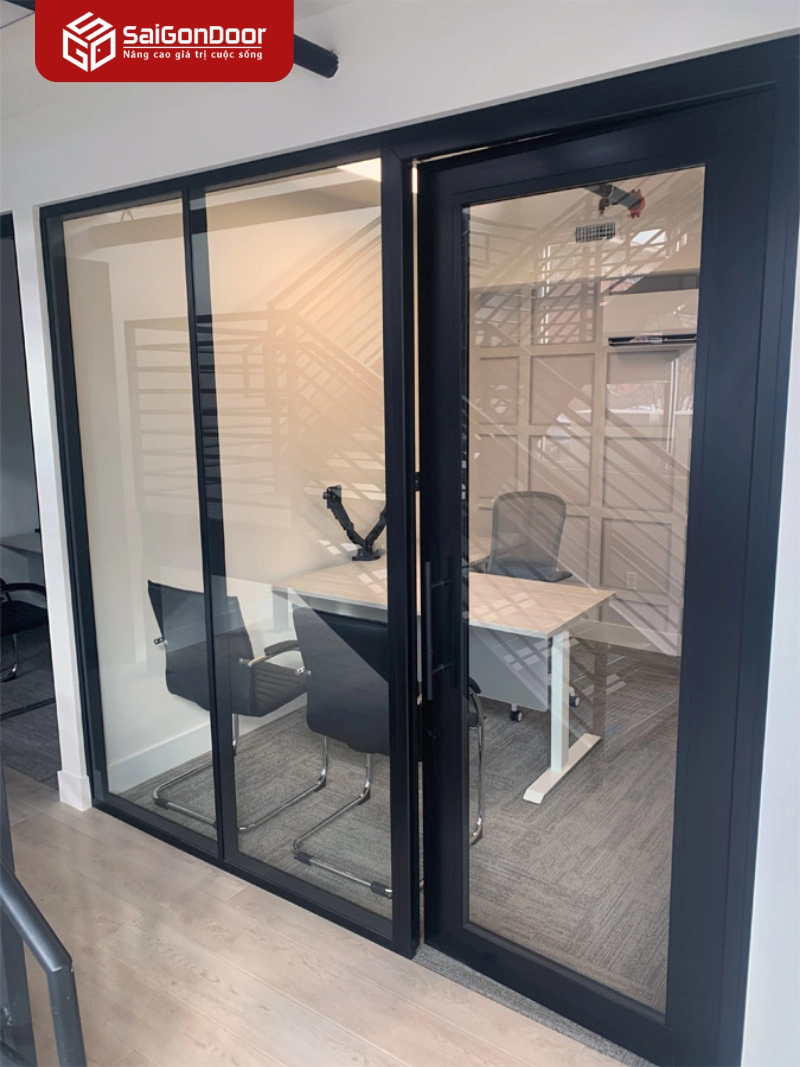 Tại sao doanh nghiệp nên lựa chọn dịch vụ cửa nhôm văn phòng của Saigondoor?