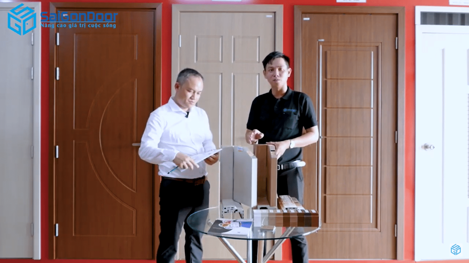 Giới thiệu tổng quan cửa nhựa ABS Hàn Quốc