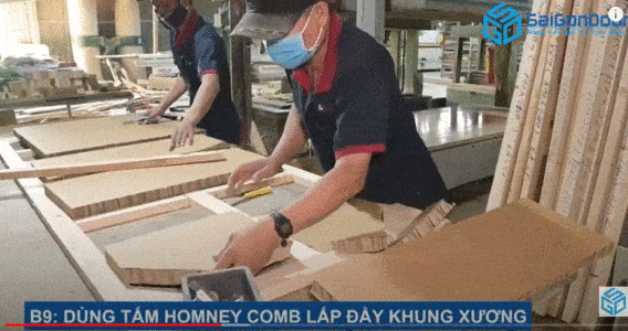 Dùng tấm Honeycomb lấp đầy khung xương