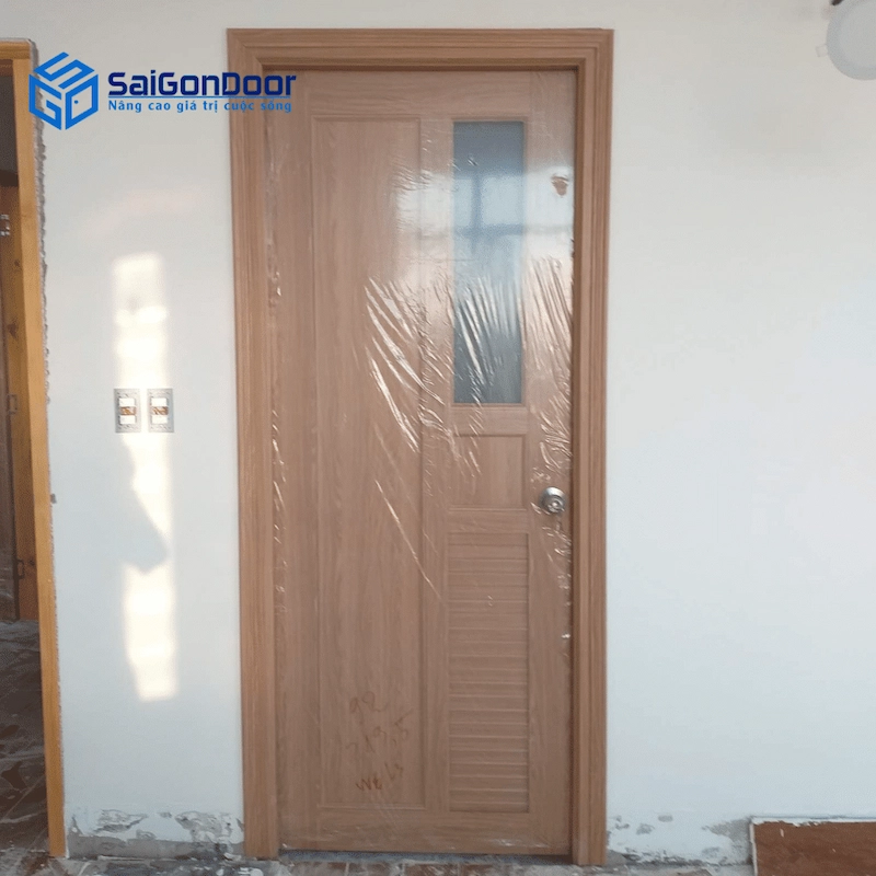 Lựa chọn và lắp đặt cửa nhựa composite cho khách sạn