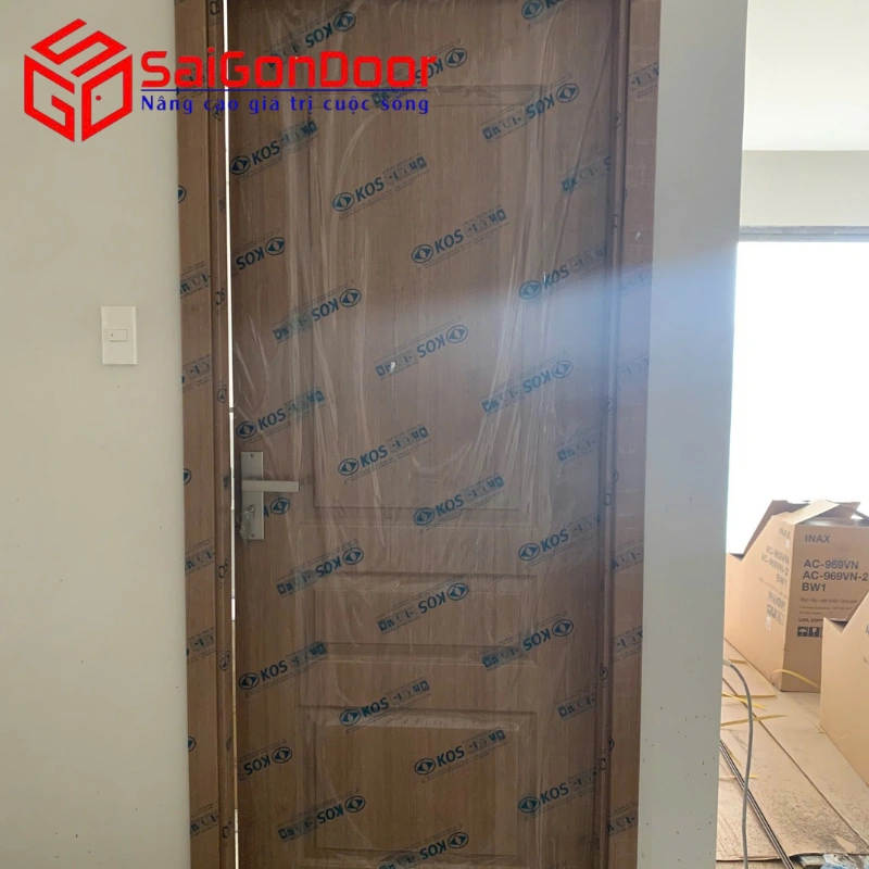 Thi công lắp đặt cửa nhựa ABS tại Phú Tân Bến Tre