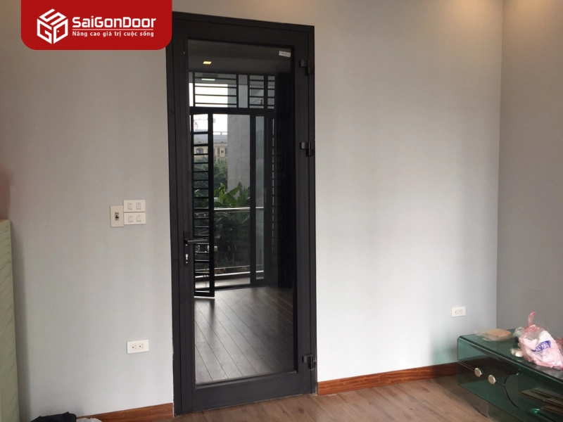 Các hệ nhôm Xingfa tiêu chuẩn được Sài Gòn Door ứng dụng cho cửa thông phòng