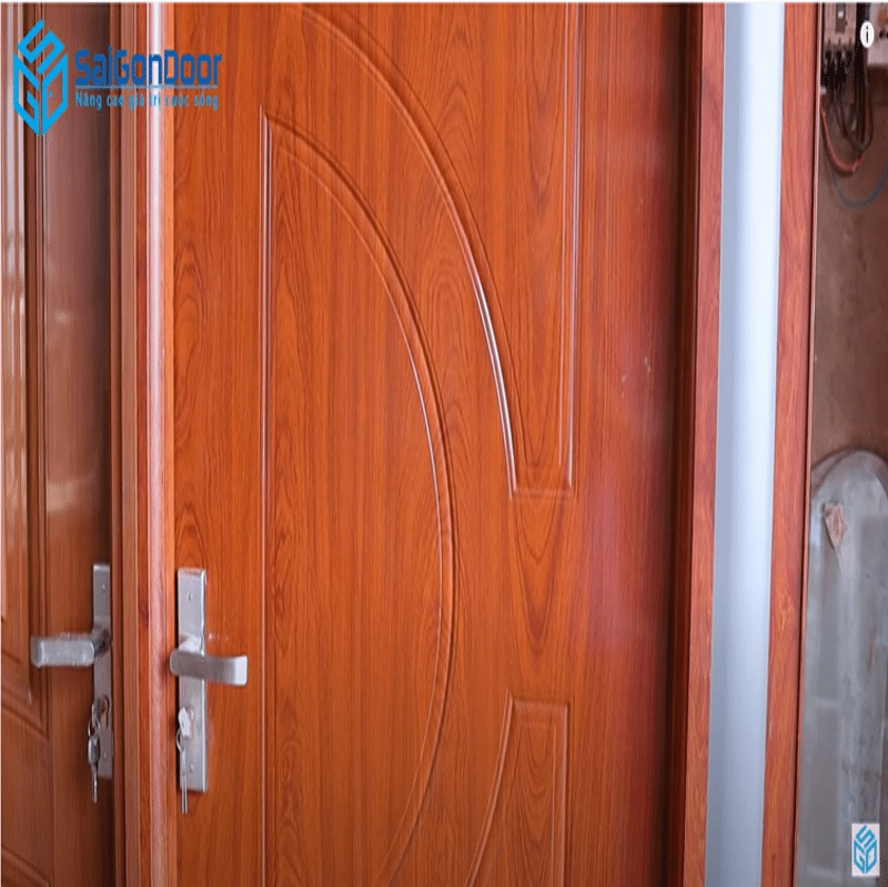 Ưu điểm vượt trội của cửa thép chống cháy vân gỗ thông phòng