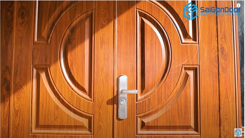 Cửa thép vân gỗ chống cháy 4 cánh được nhiều khách hàng quan tâm