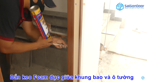 Bắn keo foam 