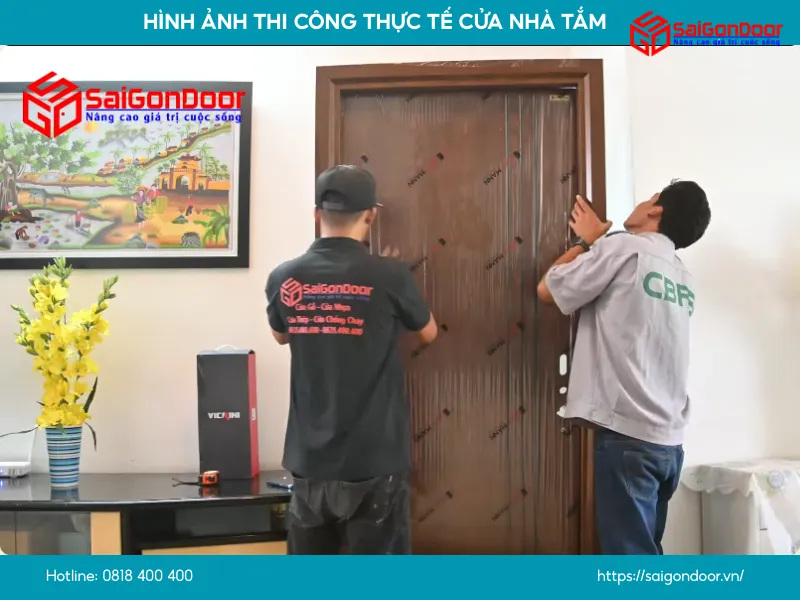 SaiGonDoor lắp đặt cửa nhà tắm chất lượng
