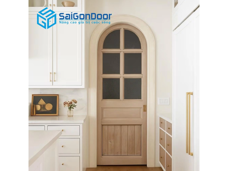 Cửa vòm nhựa giả gỗ là gì và tại sao lại trở thành xu hướng kiến trúc mới?