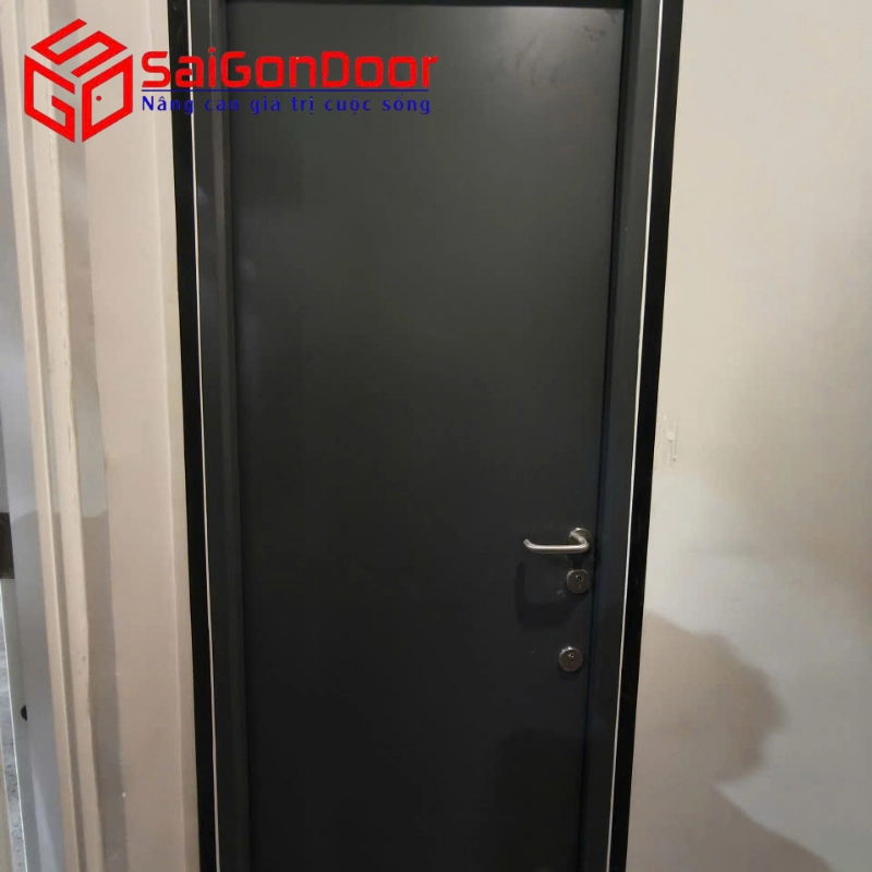 Lỗi sai thường gặp khi lắp cửa chống cháy cho kho: Không chỉ là chọn cửa