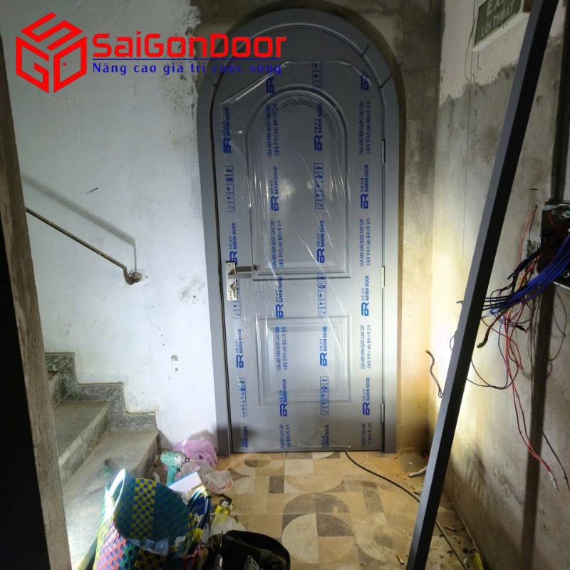 Thi công lắp đặt cửa vòm khách sạn phường Long Thùy Bình Phước Thi công lắp đặt cửa vòm khách sạn phường Long Thùy Bình Phước