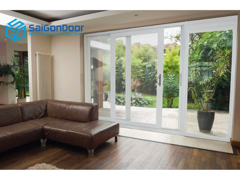 Dịch vụ cung cấp và lắp đặt cửa nhựa lõi thép 4 cánh tại Sài Gòn Door