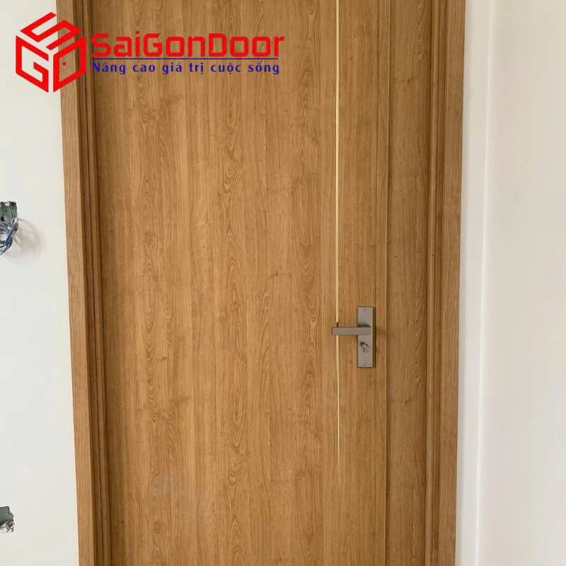 Thi công lắp đặt cửa chung cư tại phường Tân Bình Bình Phước