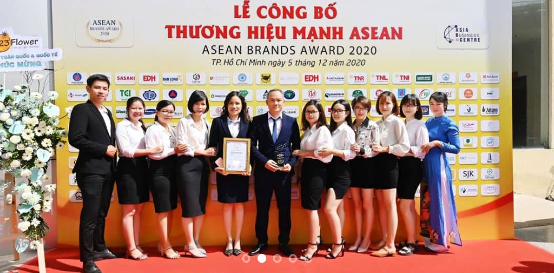 Ceo Trần Văn Lãm nhận giải thưởng thương hiệu mạnh ASEAN