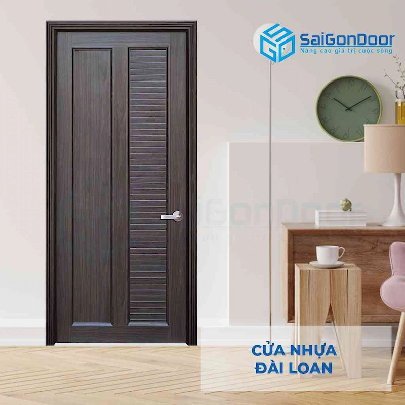 So với cửa gỗ tự nhiên/công nghiệp
