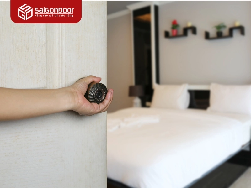 Ưu điểm vượt trội của cửa nhựa composite cho công trình tại Bình Lợi