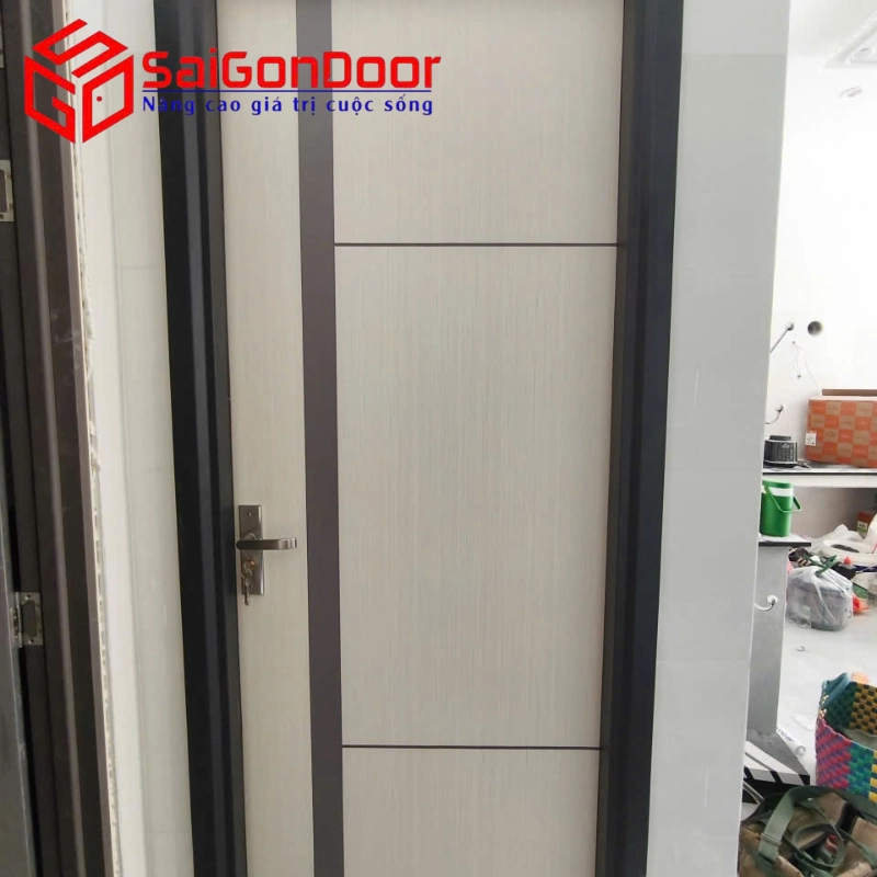 Sai lầm thường gặp khi chọn cửa Carbon: Không phải cứ "Carbon" là chất lượng như nhau