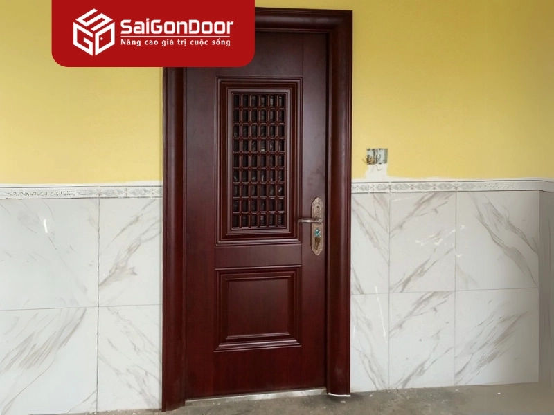 Bảo trì và vệ sinh cửa thép vân gỗ