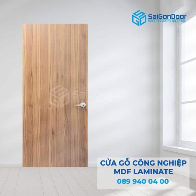 Mẫu cửa gỗ khách sạn đẹp