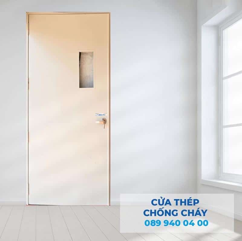 Cửa phòng khách sạn có độ an toàn cao