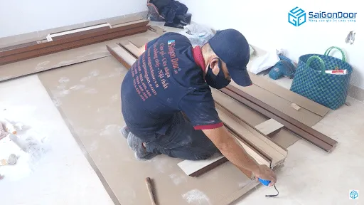 Quy trình đặt hàng và lắp đặt cửa nhựa composite Saigondoor tại Phường Bình Phú