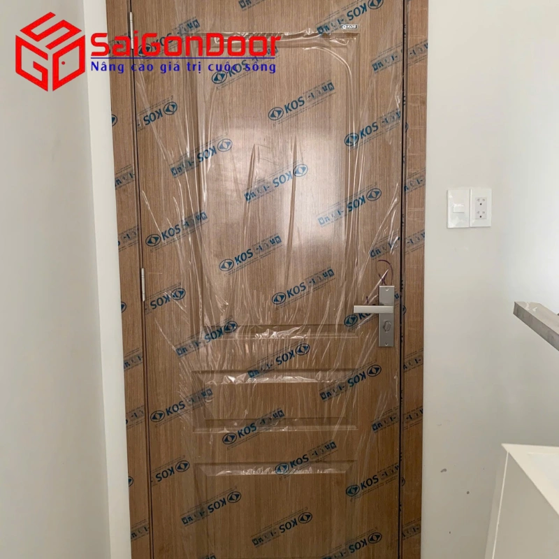 Thi công lắp đặt cửa nhựa ABS tại Phú Tân Bến Tre