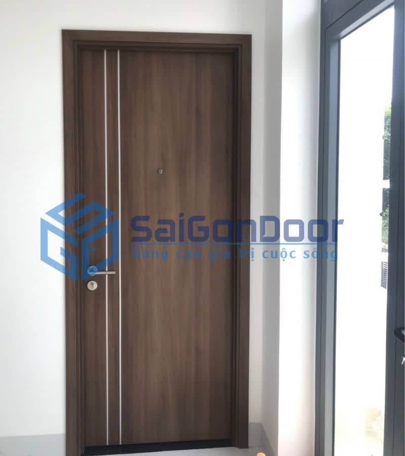 Cửa nhựa gỗ composite có giá thành cao hơn dòng cửa vân gỗ khác