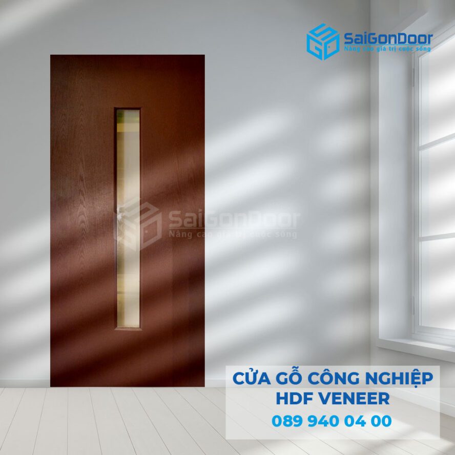 Cửa gỗ công nghiệp HDF Venner dạng ô kính