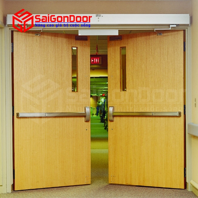 Cửa thoát hiểm gỗ chống cháy 2 cánh
