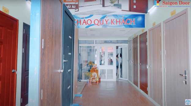 Không gian showroom SAIGONDOOR