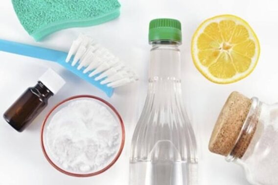 Chanh và muối – Nguyên liệu cực kỳ hiệu quả trong làm sạch vách kính phòng tắm