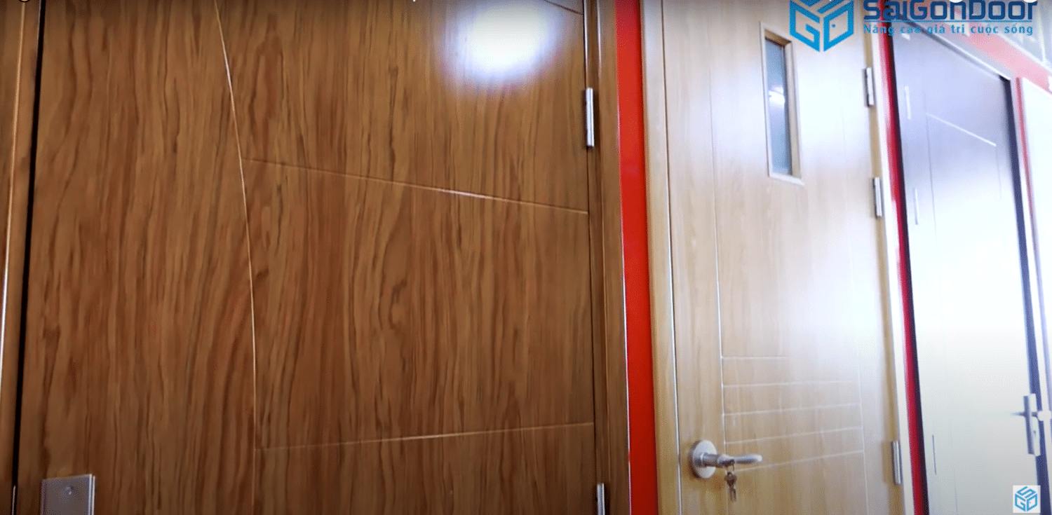 Mẫu cửa gỗ composite loại cao cấp luxury